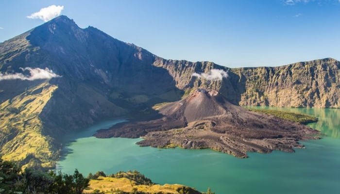 Gunung Rinjani Cocok Untuk Pendaki Pemula, Mengapa?