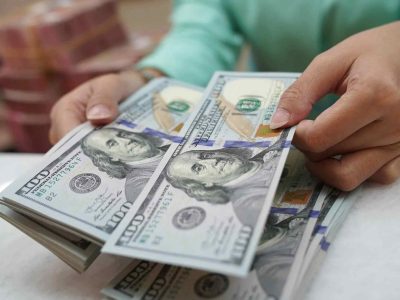 Dolar AS Menguat Ke Puncak Tiga Bulan: Pasar Global Tak Pasti