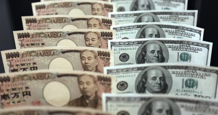 Dolar Stabil, Pasar Was-Was Intervensi Yen Jelang Thanksgiving