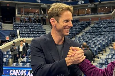 Presenter Olahraga Duncan McKenzie-McHarg Meninggal Dunia