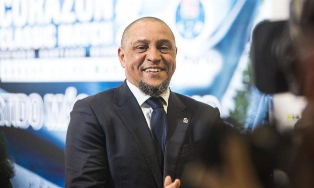 Legenda Brasil Roberto Carlos Jalani Operasi Darurat