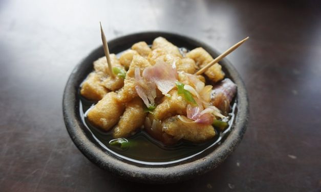 Tahu Gejrot Kuliner Khas Cirebon Dengan Cita Rasa Pedas Asam