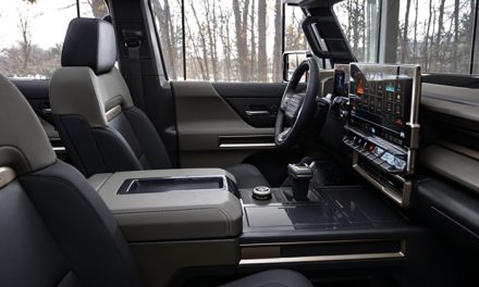 Mobil GMC Punya Interior yang Mewah dan Futuristik