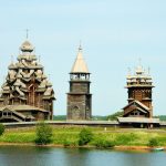 Pulau Kizhi Terkenal Dengan Arsitektur Kayu Tua Yang Spektakuler