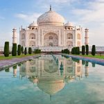 Bangunan Taj Mahal Sebagai Simbol Cinta Abadi Di India