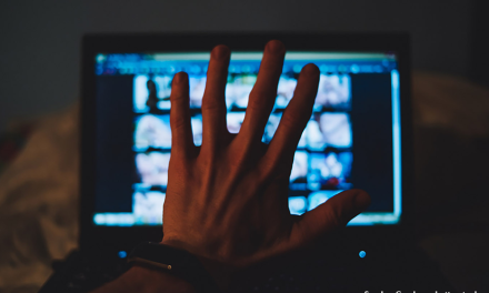 Konten Pornografi, Ancaman Digital Bagi Anak Indonesia