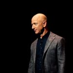 Pendiri Amazon Jeff Bezos Selangkah Lagi Beli Saham Liverpool