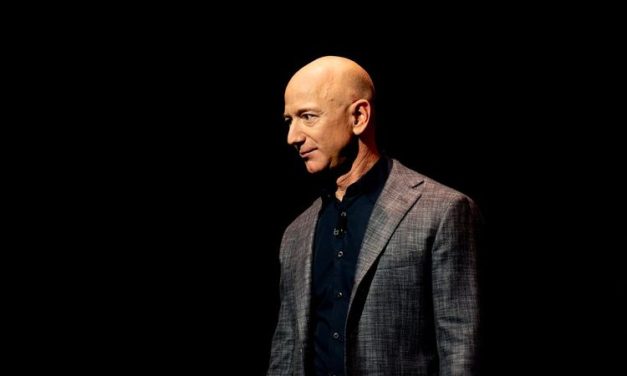 Pendiri Amazon Jeff Bezos Selangkah Lagi Beli Saham Liverpool