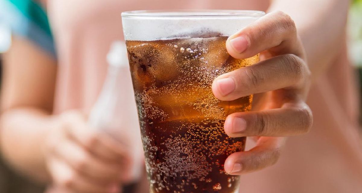 Bahaya Konsumsi Minuman Bersoda Untuk Kesehatan