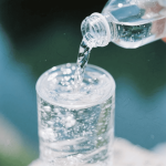 Minum Air Mineral Sangat Baik Untuk Kesehatan Tubuh
