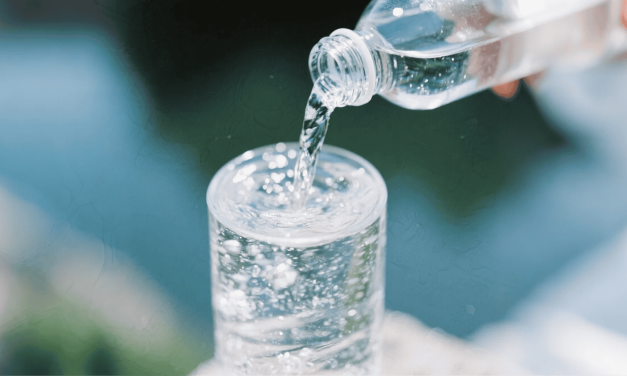 Minum Air Mineral Sangat Baik Untuk Kesehatan Tubuh